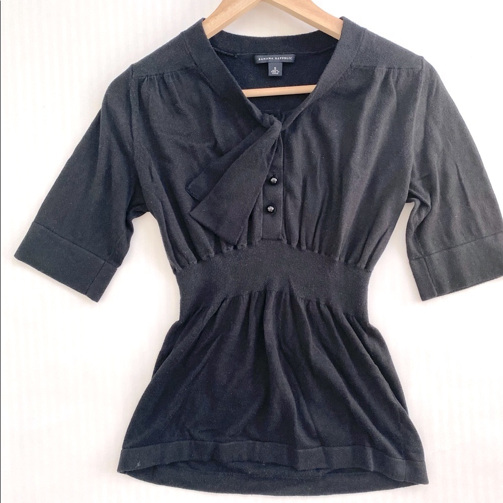 Banana Republic - tie neck sweater